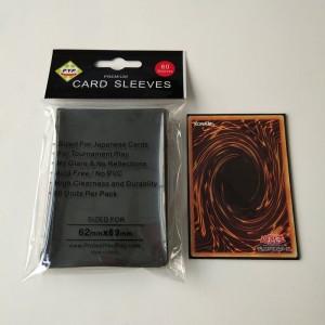 Manga pequena japonesa do cartão do jogo de Matt do protetor da plataforma do cartão de SizeYugioh 62X89mm